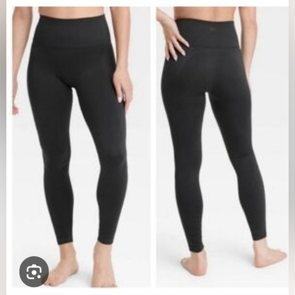All In Motion Women's Seamless High-Rise Leggings Black - Picture 1 of 4